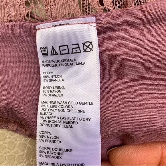 Kimchi Blue plum color lace cropped lined top, Small - Picture 9 of 10